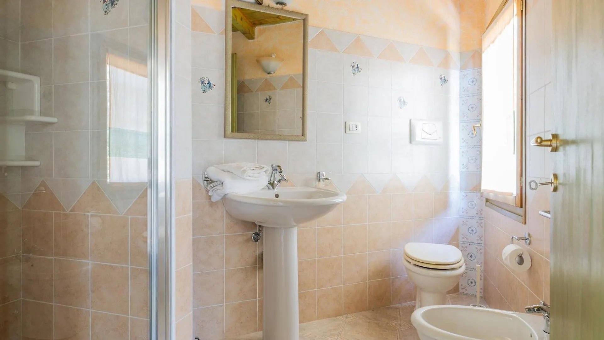 Casa vacanze Villa Giardino Del Melograno Quartu SantʼElena Italia